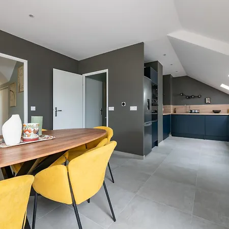 Elegance Contemporaine Apartment