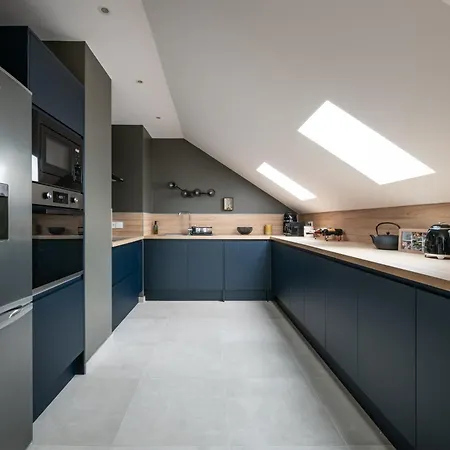 Elegance Contemporaine Apartment *